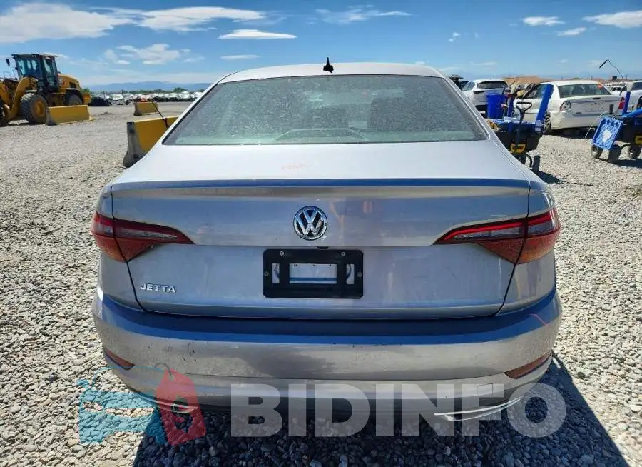 3VWCB7BUXKM226897 Photo# 6