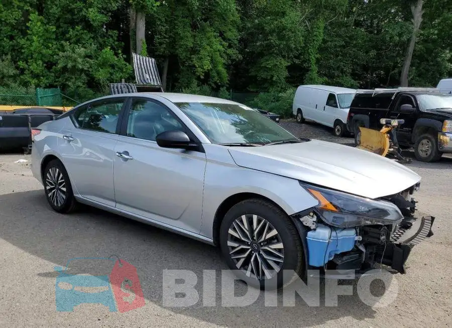 1N4BL4DV6RN346699 Photo# 4