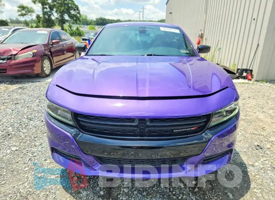 2C3CDXBG7JH284717 Photo# 5