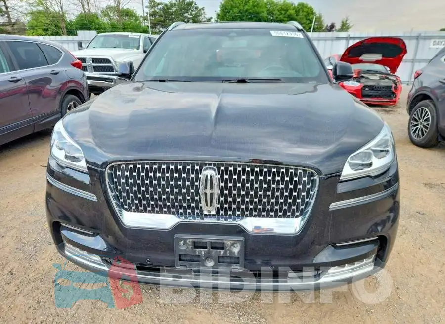 5LM5J7XC0LGL04140 Photo# 5
