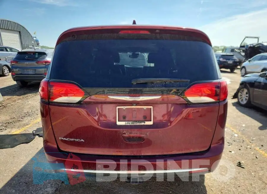 2C4RC1EG4HR518883 Photo# 6