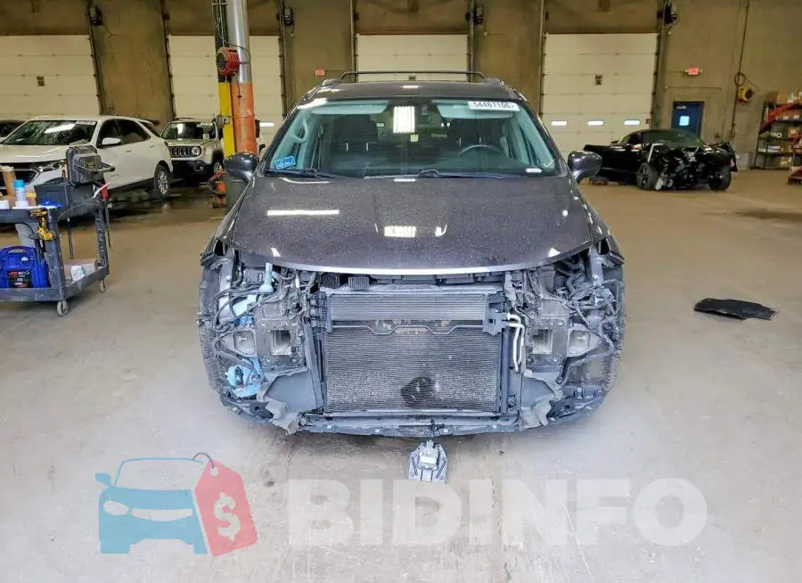 2C4RC1EG4HR669674 Photo# 5