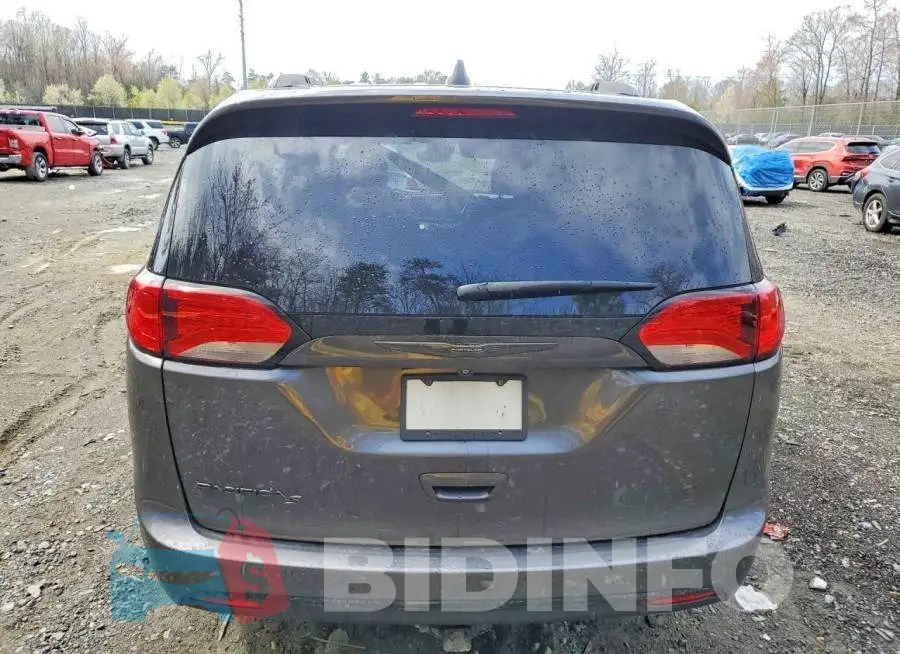 2C4RC1EG5JR204293 Photo# 6