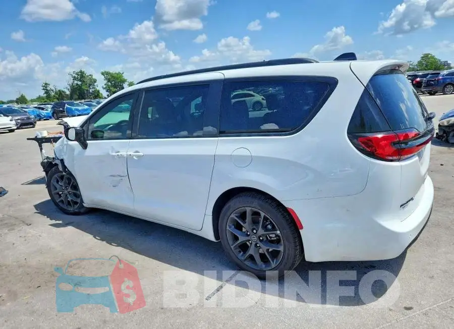 2C4RC1GG2TR237722 Photo# 2