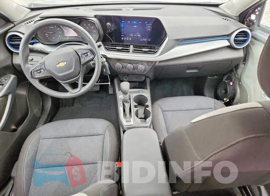 KL77LFE27RC133754 Photo# 8