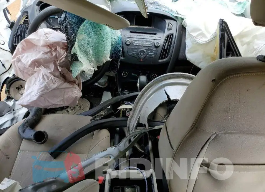 1FADP3F28HL253784 Photo# 8
