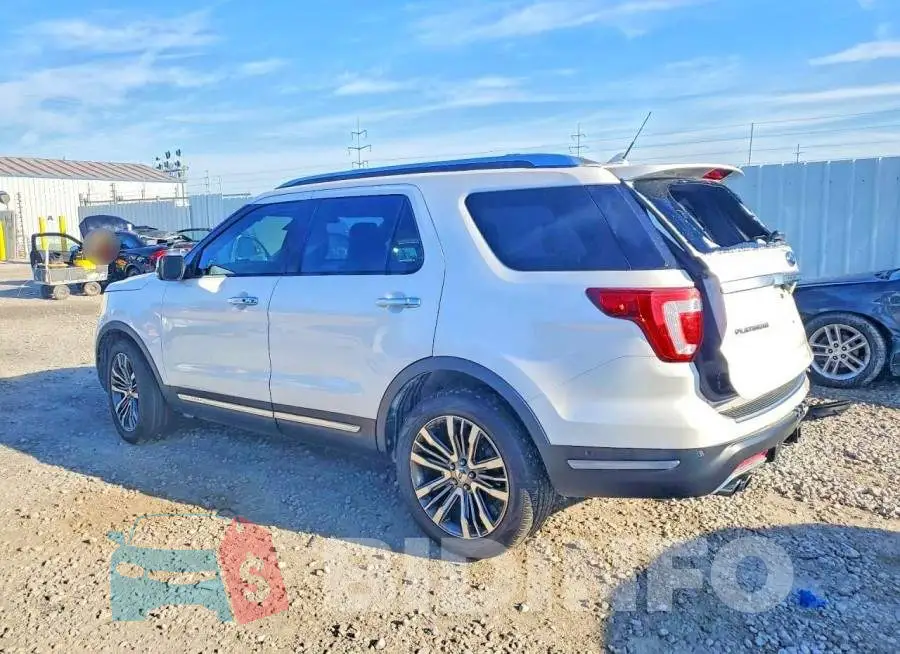 1FM5K8HT3JGB07321 Photo# 2