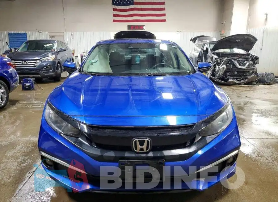 19XFC1F37ME010966 Photo# 5