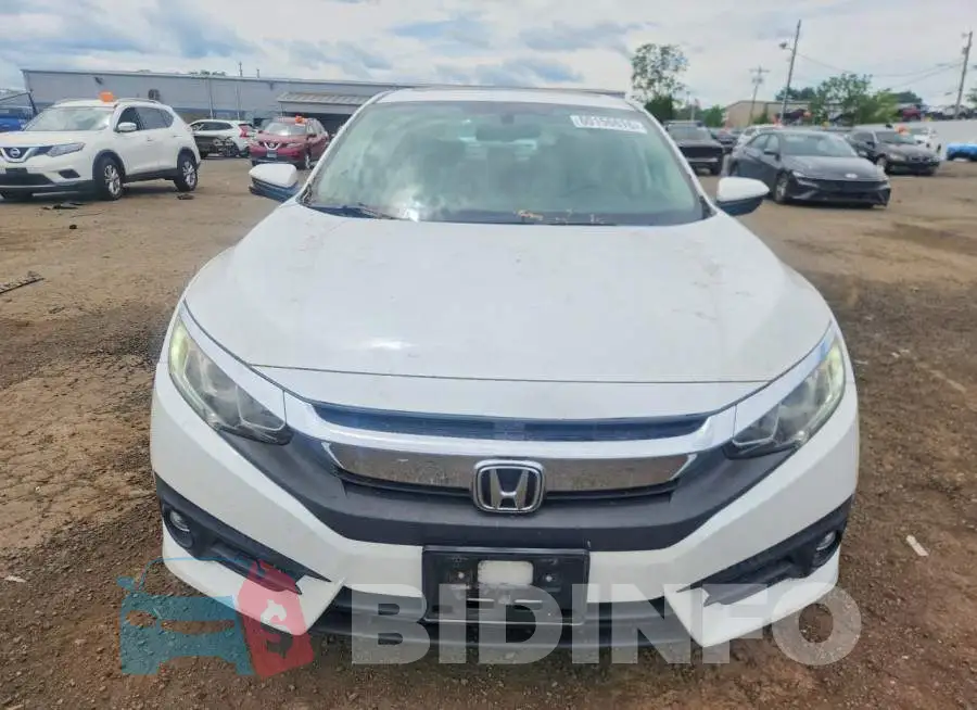 19XFC1F71HE213795 Photo# 5
