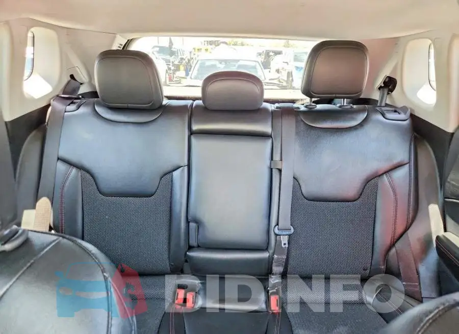 3C4NJDDB3LT177767 Photo# 10