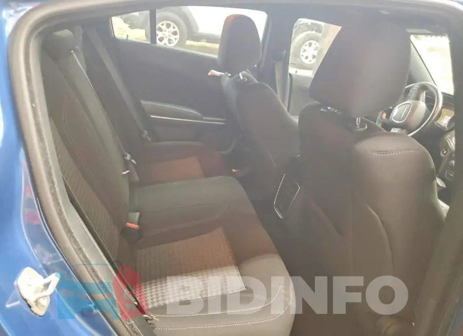 2C3CDXBG2PH642735 Photo# 10