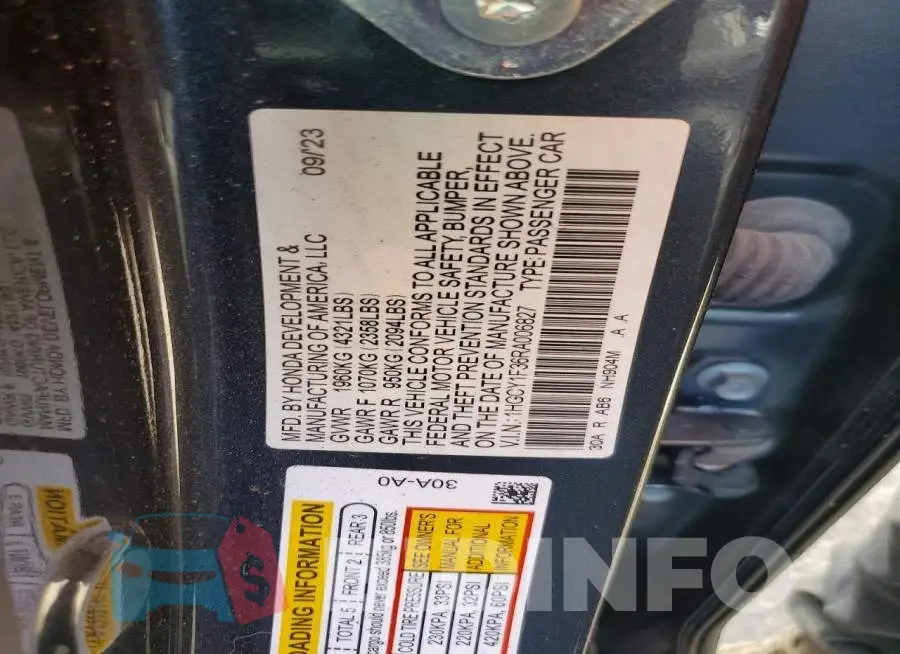 1HGCY1F36RA006827 Photo# 12
