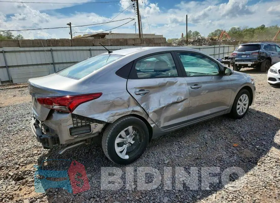 3KPC24A60ME136272 Photo# 3