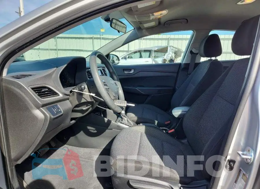 3KPC24A69NE175119 Photo# 7