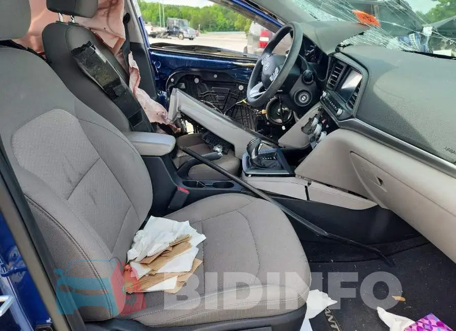 5NPD84LFXKH492799 Photo# 7