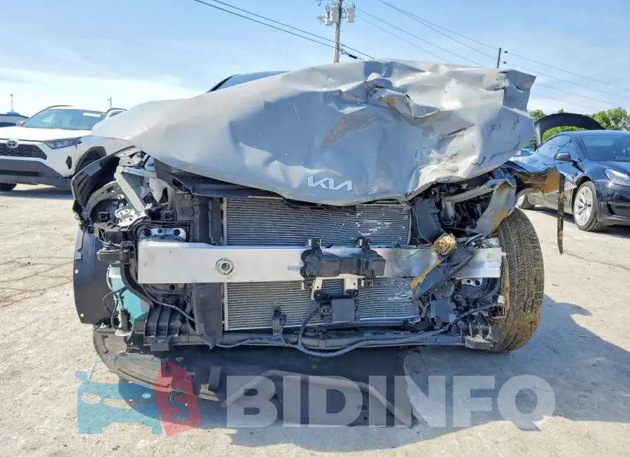 KNAG64J70T5454849 Photo# 5
