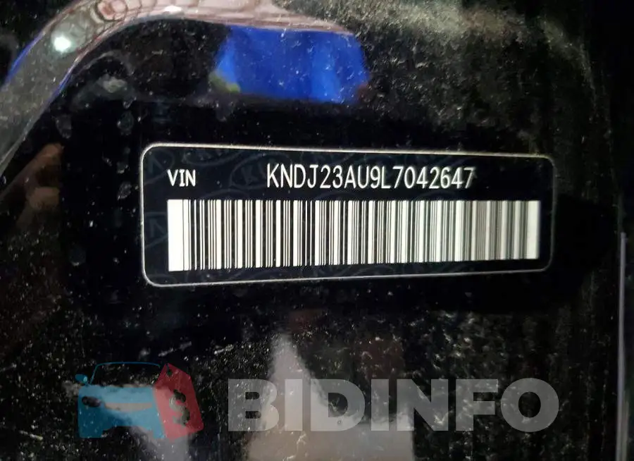 KNDJ23AU9L7042647 Photo# 12