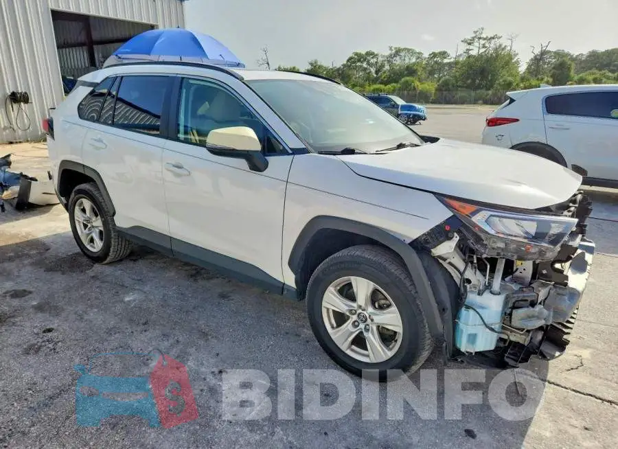 2T3P1RFV6LC127422 Photo# 4