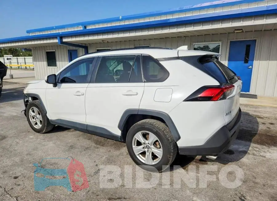 2T3P1RFV6LC127422 Photo# 2