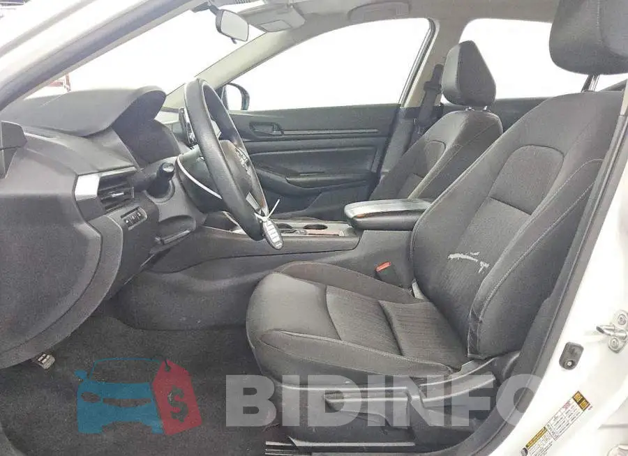 1N4BL4BV7PN419451 Photo# 7