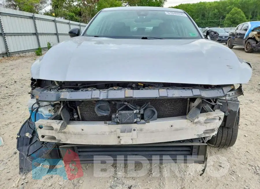 1N4BL4CV9LC130155 Photo# 5