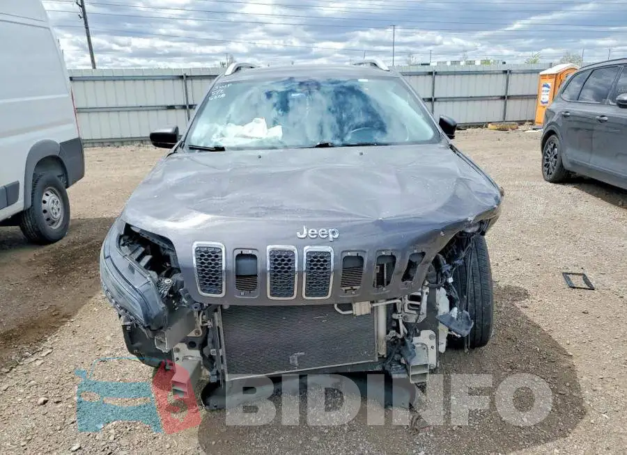 1C4PJLLB5KD317827 Photo# 5