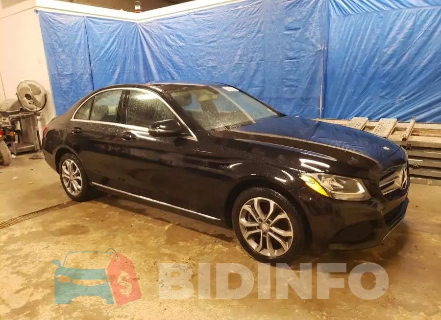 WDDWF4KB6HR215698 Photo# 4