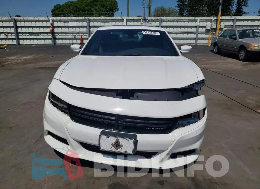 2C3CDXBG6NH169368 Photo# 5