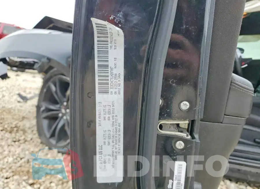 2C3CDXCT6JH207087 Photo# 12
