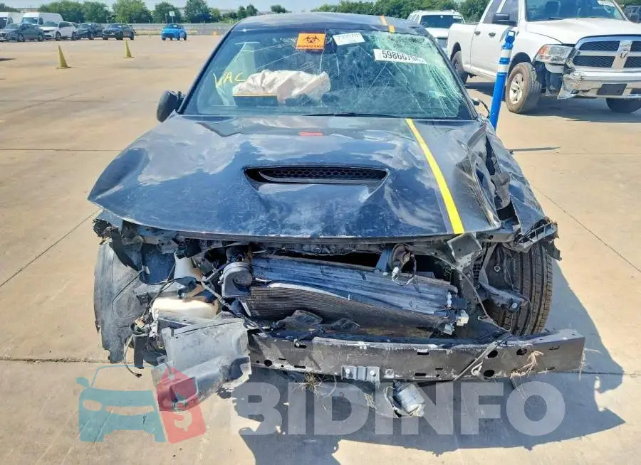 2C3CDXHG0PH512895 Photo# 5