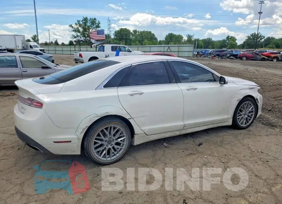 3LN6L5D98KR614073 Photo# 3