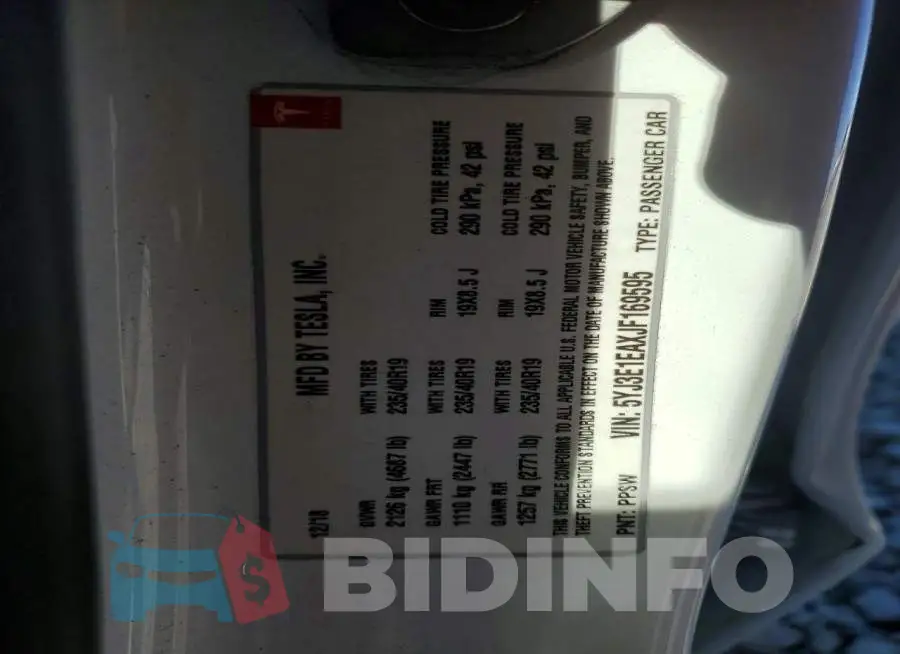 5YJ3E1EAXJF169595 Photo# 13