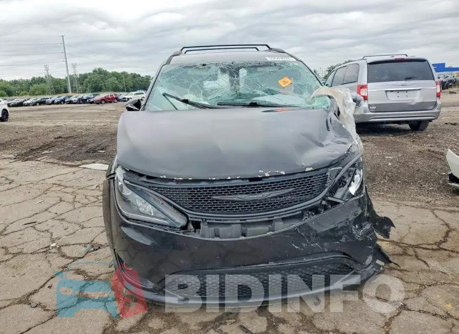 2C4RC1EG5JR291788 Photo# 5