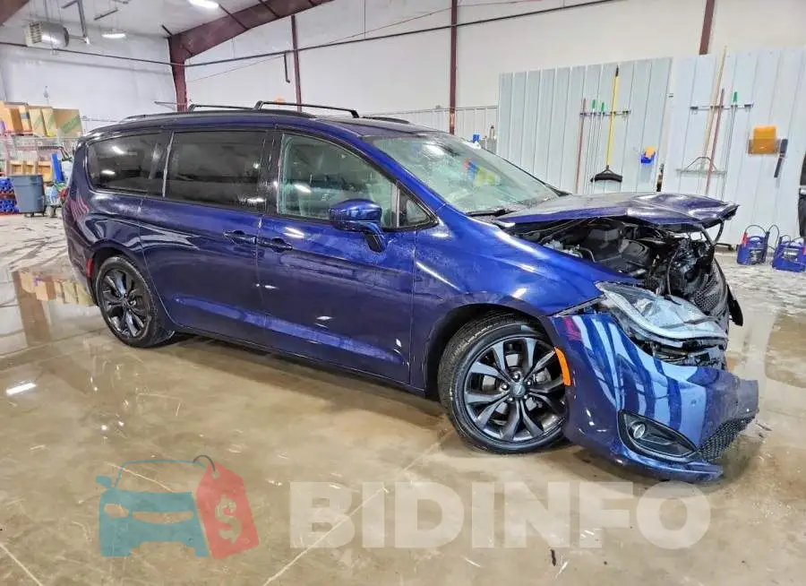 2C4RC1EG5KR643866 Photo# 4