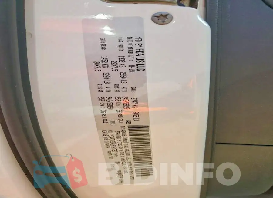 2C4RC1GG0LR101797 Photo# 13