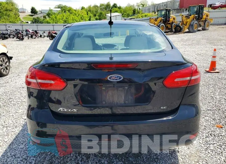 1FADP3F28HL318181 Photo# 6