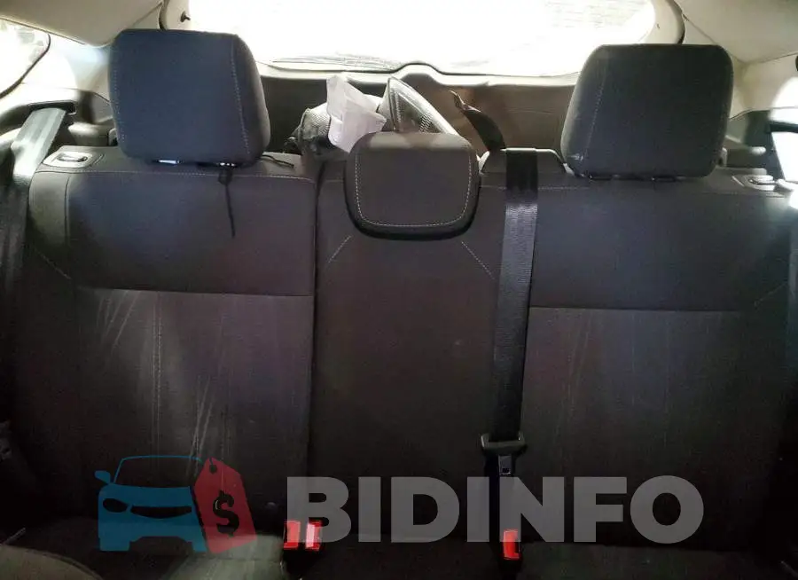 1FADP3M26JL258149 Photo# 10