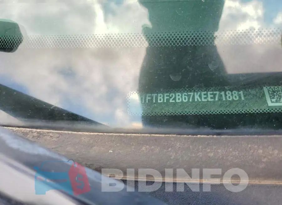 1FTBF2B67KEE71881 Photo# 12