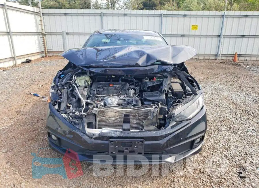 19XFC2F80LE210216 Photo# 5