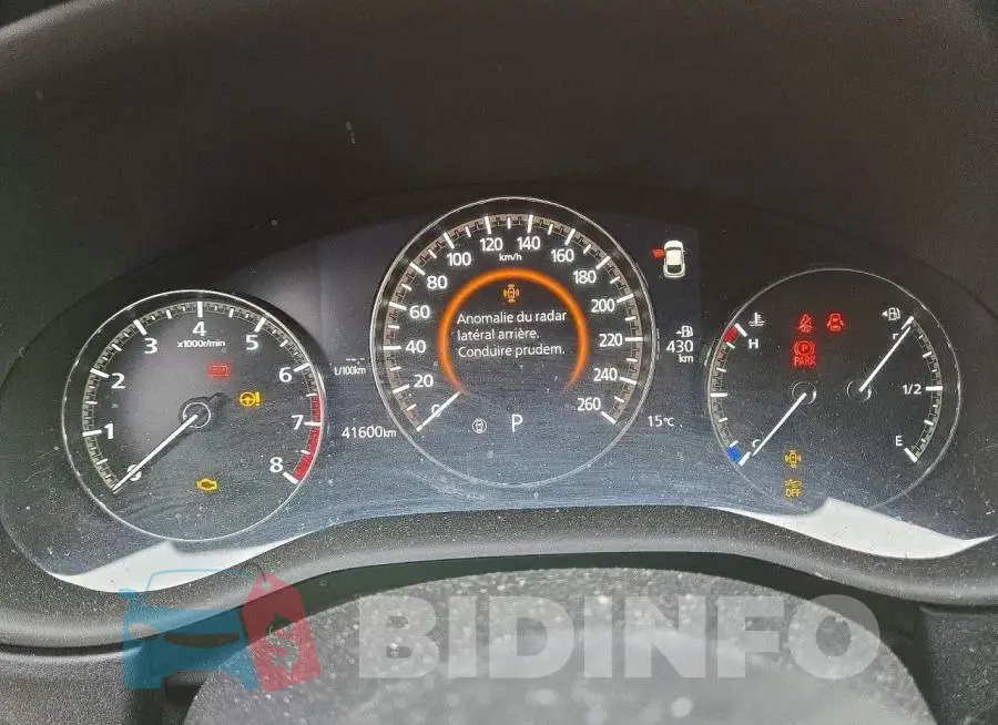 3MVDMBCL6MM240257 Photo# 9