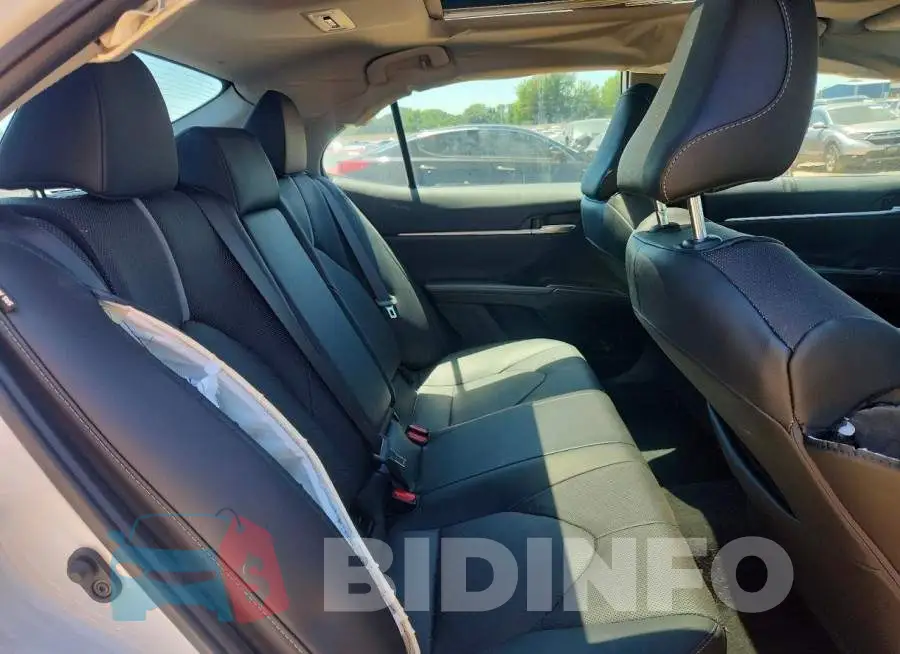 4T1K61AK8PU168464 Photo# 10