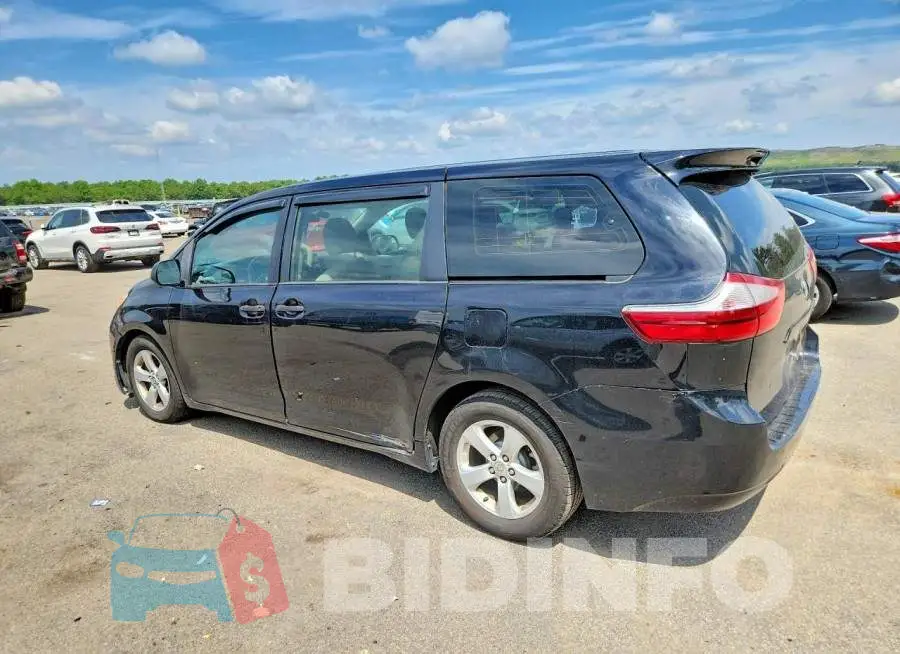 5TDZZ3DC7HS836738 Photo# 2