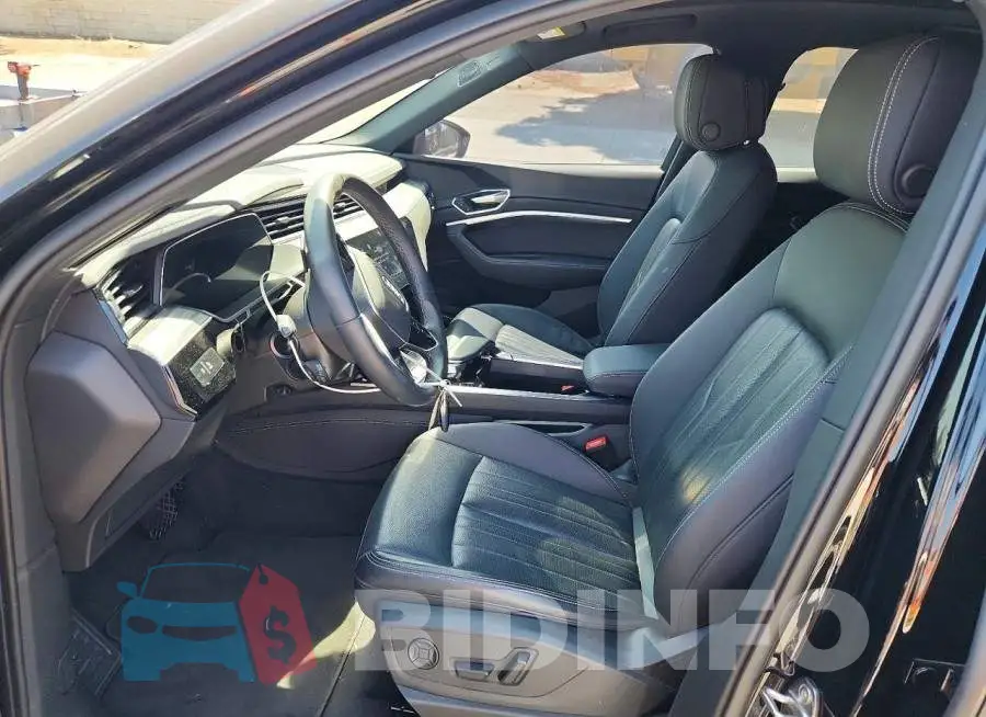WA1CAAGE1RB049267 Photo# 7