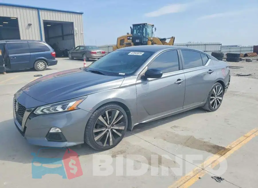 1N4BL4CV6MN380152 Photo# 1