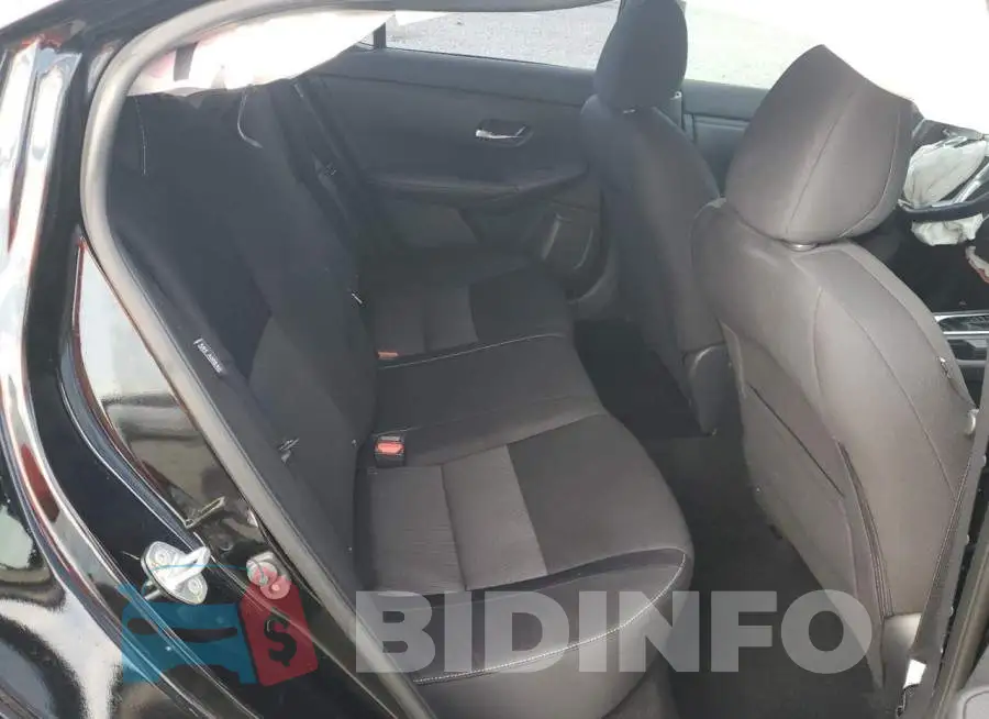 3N1AB8CV2NY204108 Photo# 10