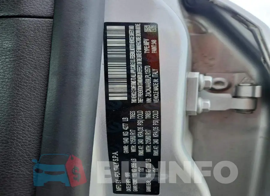 ZACNJAAB9LPL13570 Photo# 13