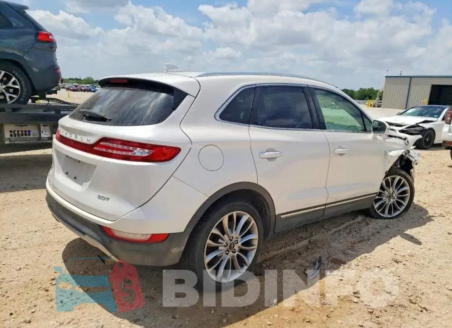 5LMCJ3C95JUL31200 Photo# 3