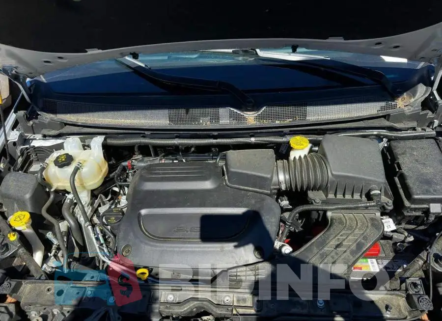 2C4RC1BG9RR125838 Photo# 7