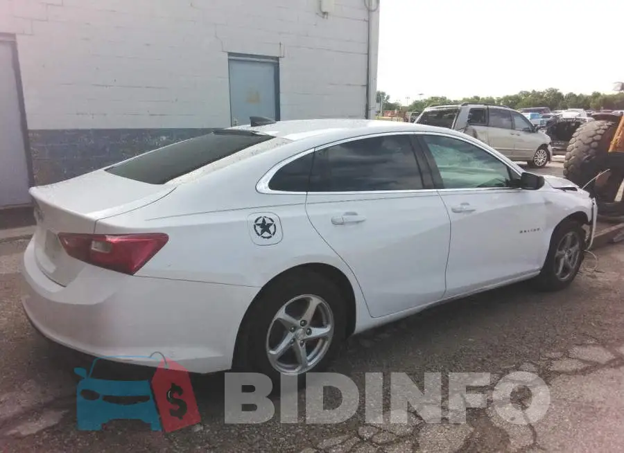 1G1ZB5ST1HF138959 Photo# 3