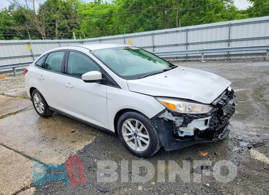 1FADP3F22JL236937 Photo# 4